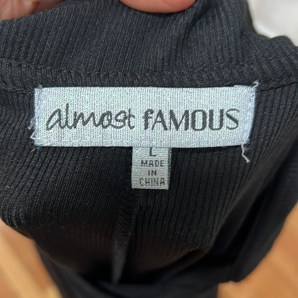 EUC❤️beautiful black dress - Picture 5 of 10